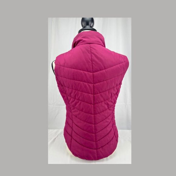 Aeropostale Magenta Chevron Quilted Puffer Vest | Slim Fit | Sz. M | 2369H016 - Picture 3 of 5